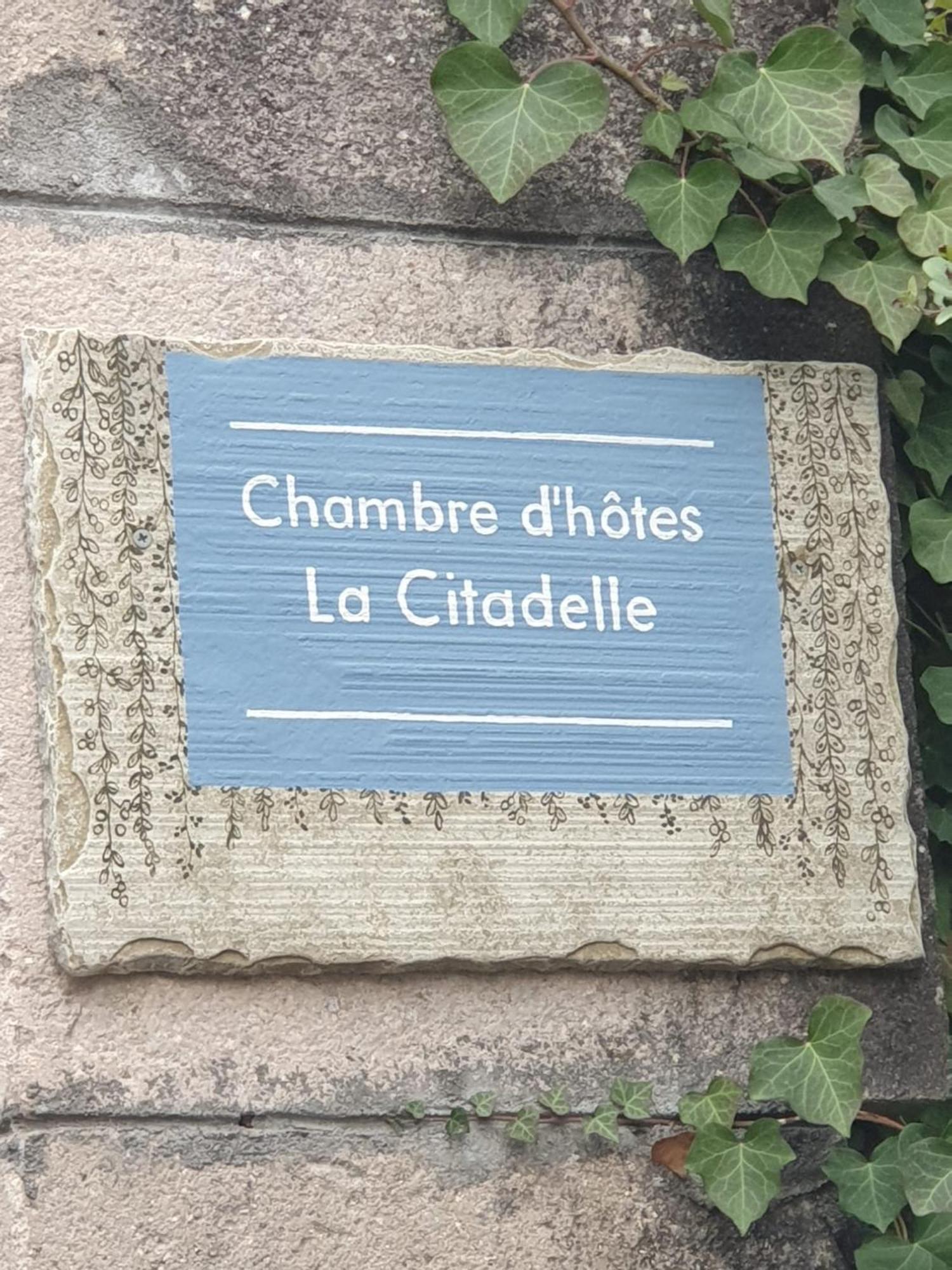 Chambre D'Hotes La Citadelle Lardier-et-Valenca エクステリア 写真